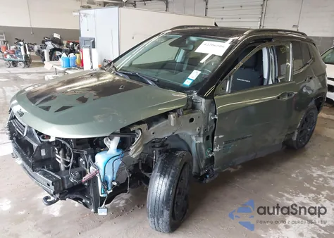 2021 Jeep Compass Freedom 4X4 из США, поврежденный, VIN 3C4NJDAB8MT591231